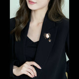 2025 Niche personality new insect animal corsage fixed clothes pin trendy creative design pearl spider brooch
