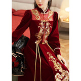 2025 Chinese toast dress bride  new autumn and winter long-sleeved burgundy engagement dress bead embroidered evening dress