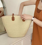 New Paper Braid Woven Bag Women's Bag Large Capacity Straw Bag Seaside Vacation Simple Beach Bag Shoulder Bag Tote Bag