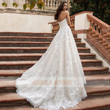 Luxury A Line Wedding Dresses  Elegant Strapless Lace Appliques Bride Dress Sleeveless Tulle Bridal Gowns Vestidos De Novia