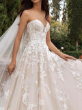 Luxury A Line Wedding Dresses  Elegant Strapless Lace Appliques Bride Dress Sleeveless Tulle Bridal Gowns Vestidos De Novia